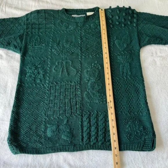 Vintage grandmacore cottagecore 80s 90s hand knit embroidered sweater - Picture 6 of 7